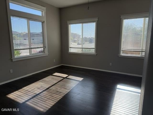 3542 Half Dome Ave - Photo 3 of 18