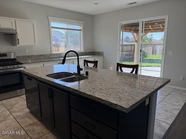 3542 Half Dome Ave - Photo 4 of 18