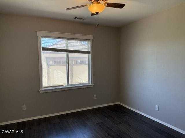 3542 Half Dome Ave - Photo 7 of 18