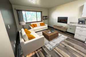 featured image of 209 S Roosevelt St