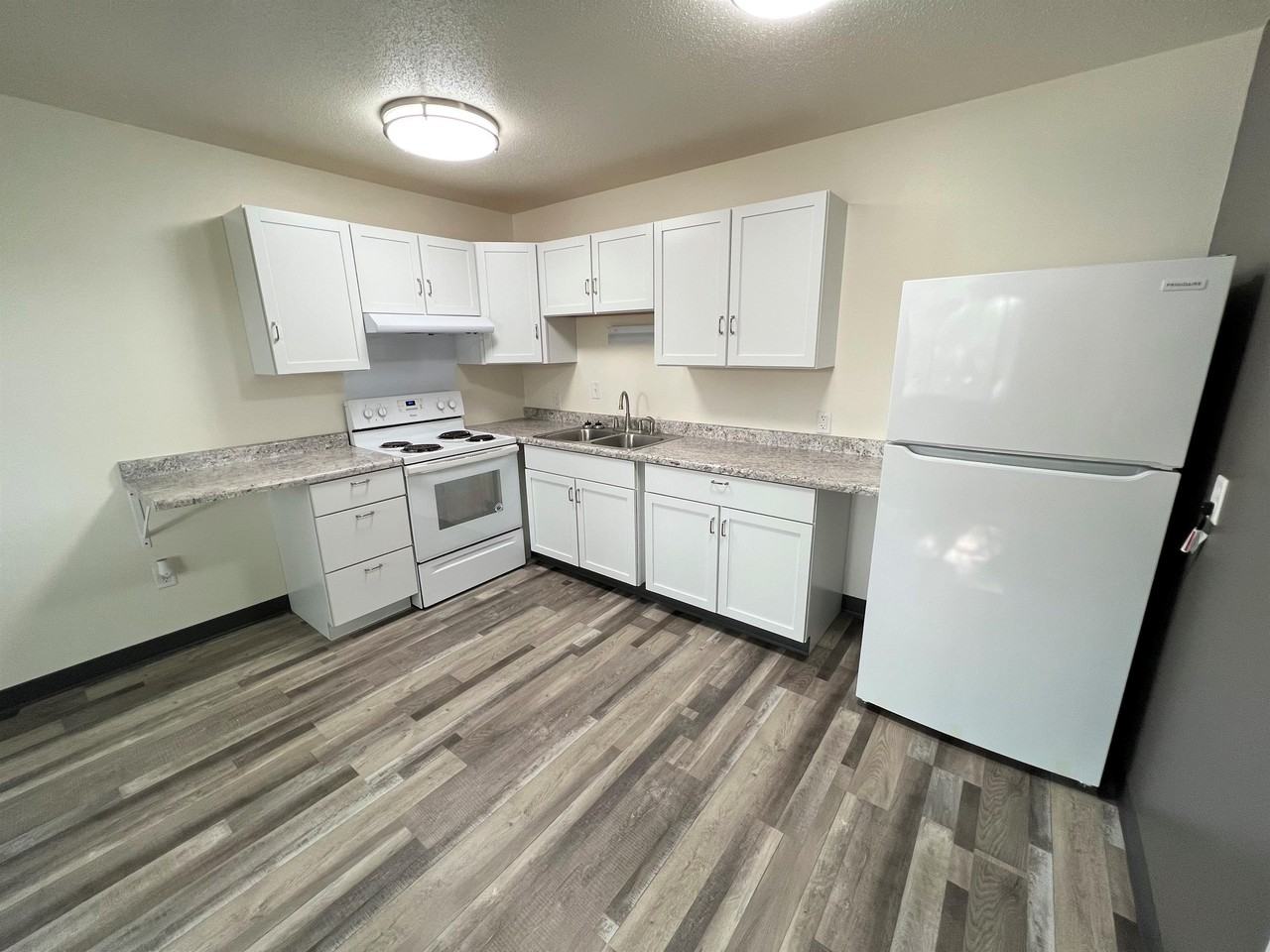 209 S Roosevelt St - 18 PLEX - Photo 2 of 13