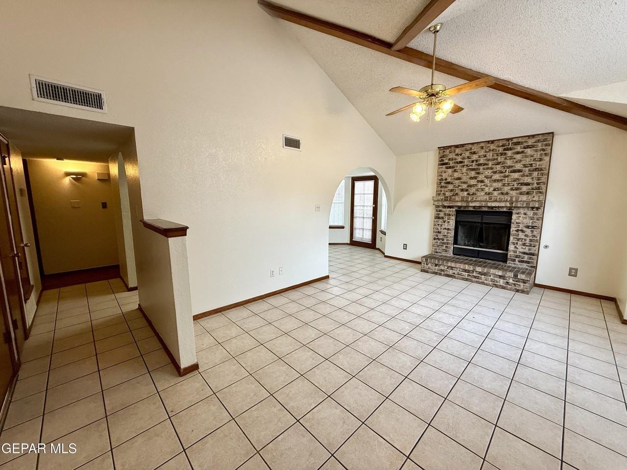 764 Colchester Dr - Photo 3 of 27