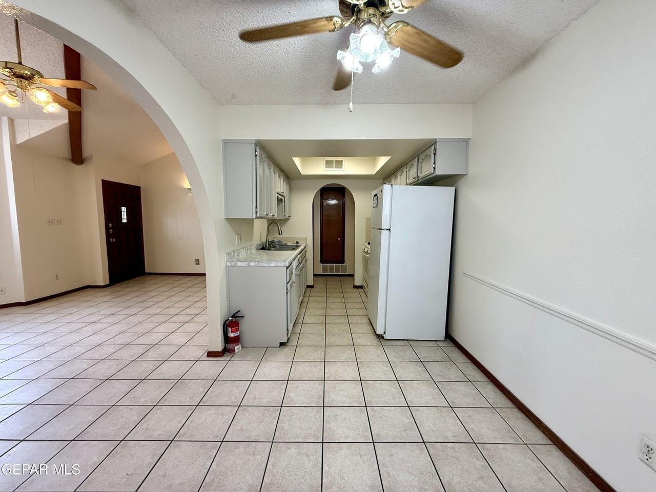 764 Colchester Dr - Photo 6 of 27