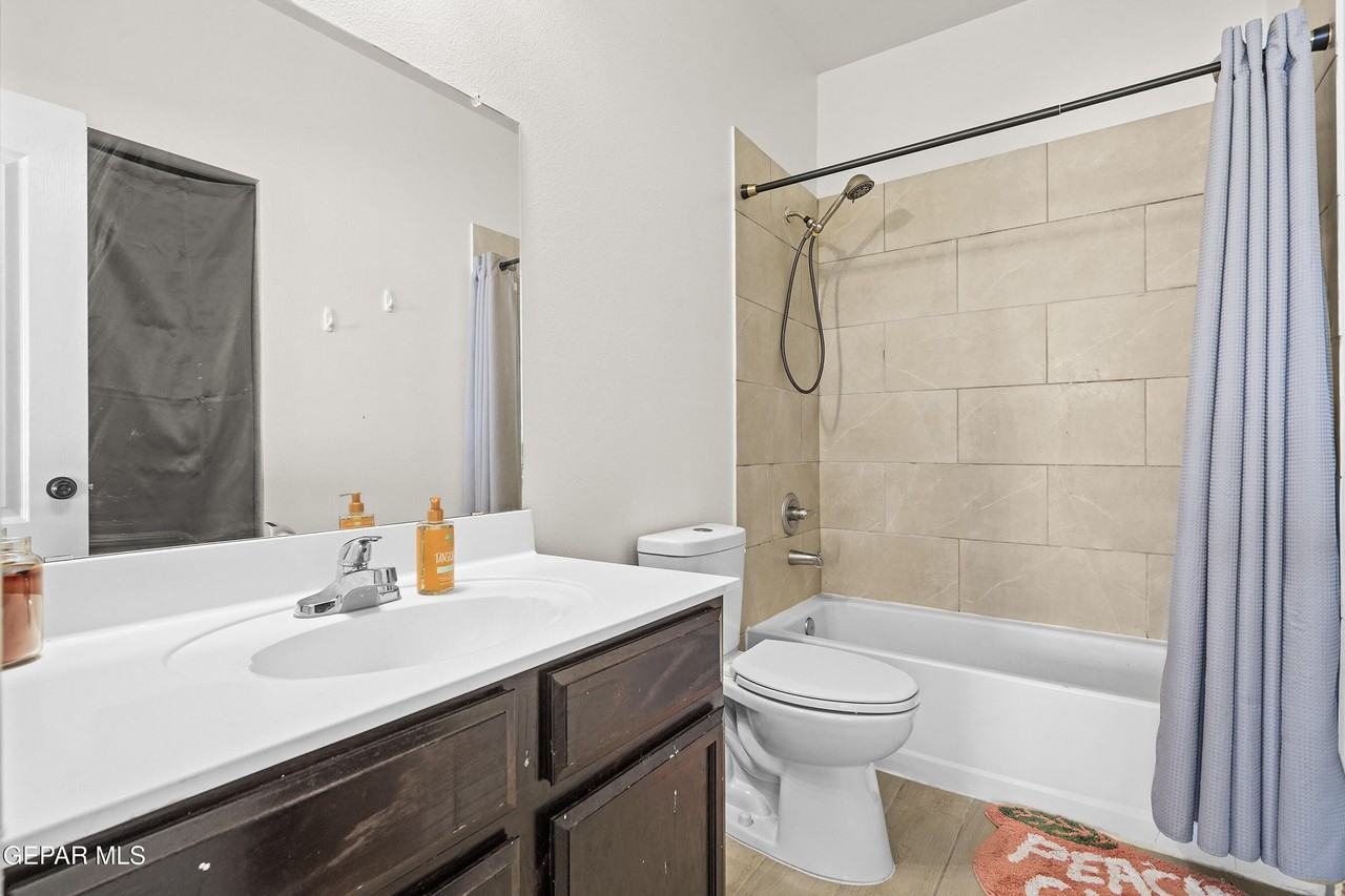 13621 Hazlewood St - Photo 7 of 30