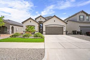featured image of 13920 Loreina Luz Ave