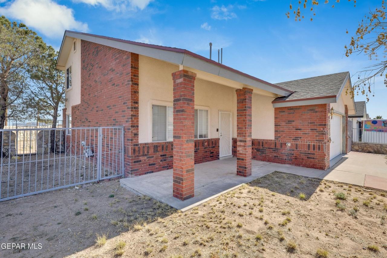 11330 Loma Del Sol Dr - Photo 4 of 33