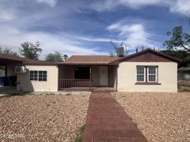 featured image of 8405 Pinon St