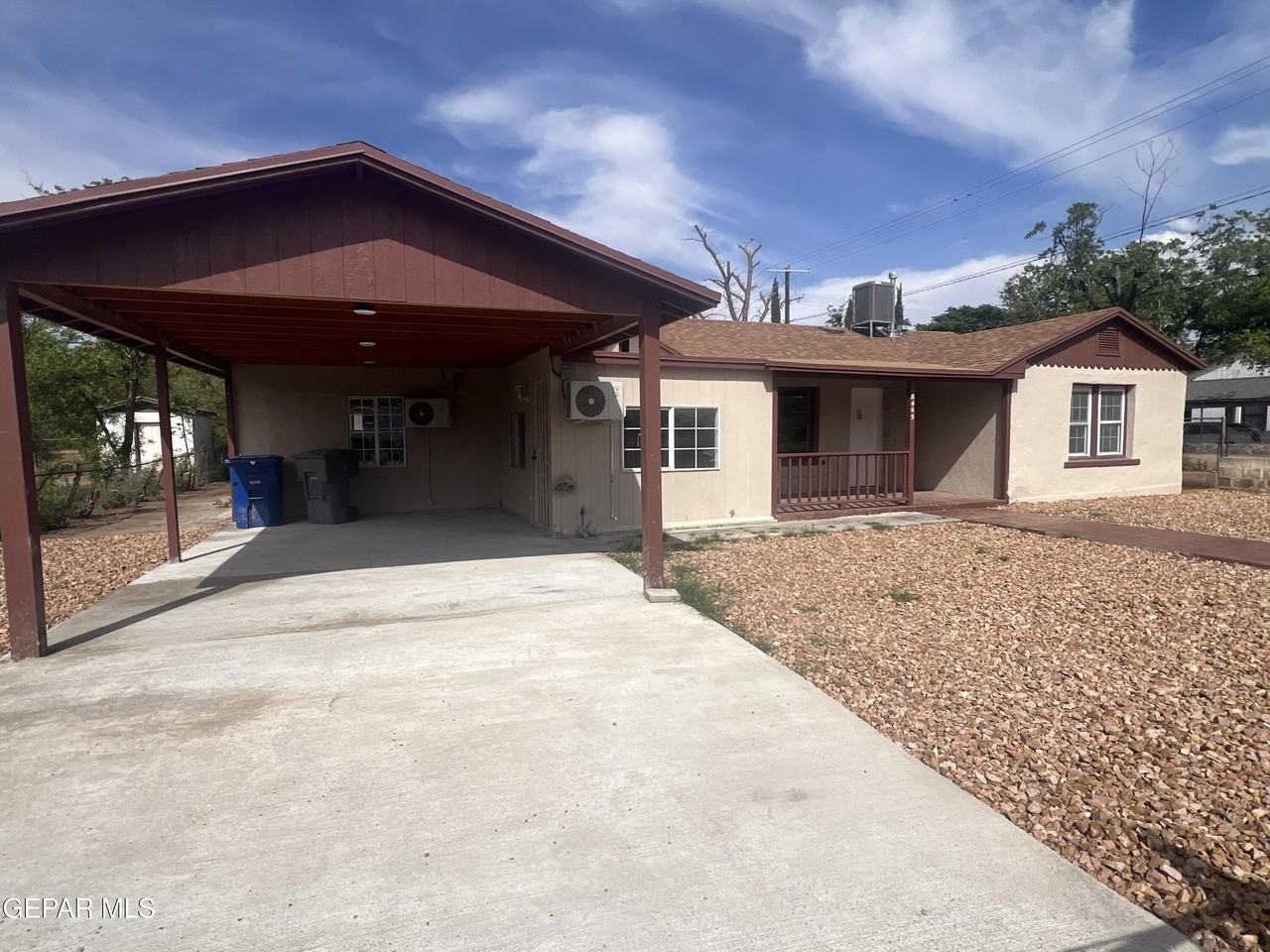 8405 Pinon St - Photo 3 of 23