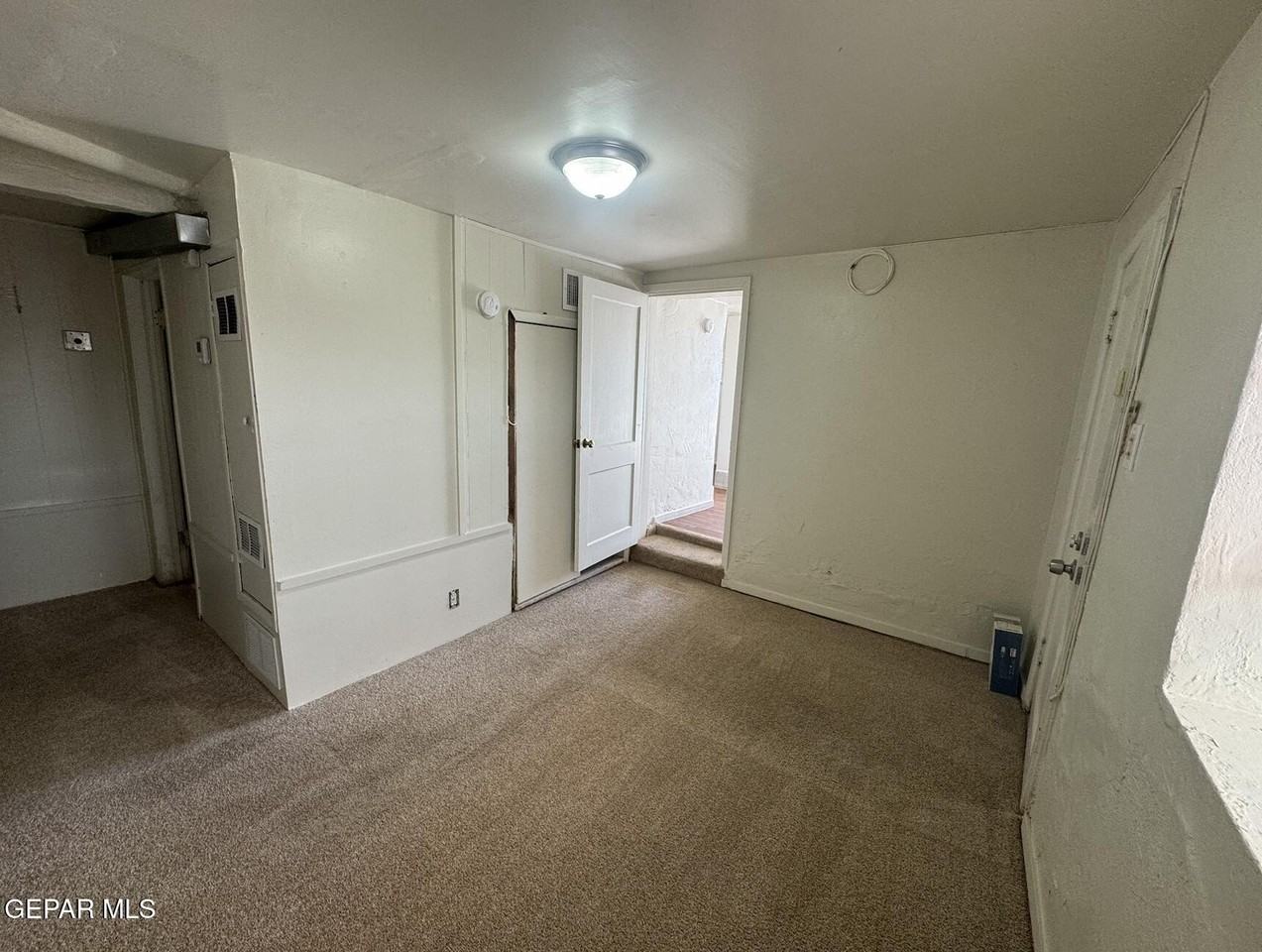 2318 Federal Ave #B - Photo 6 of 14