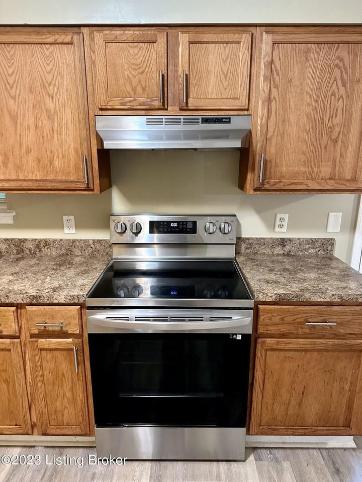 8908 Bluebell Dr - Photo 3 of 9