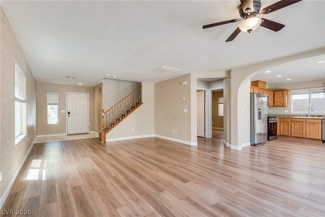 9072 Cedar Door Ave - Photo 3 of 18
