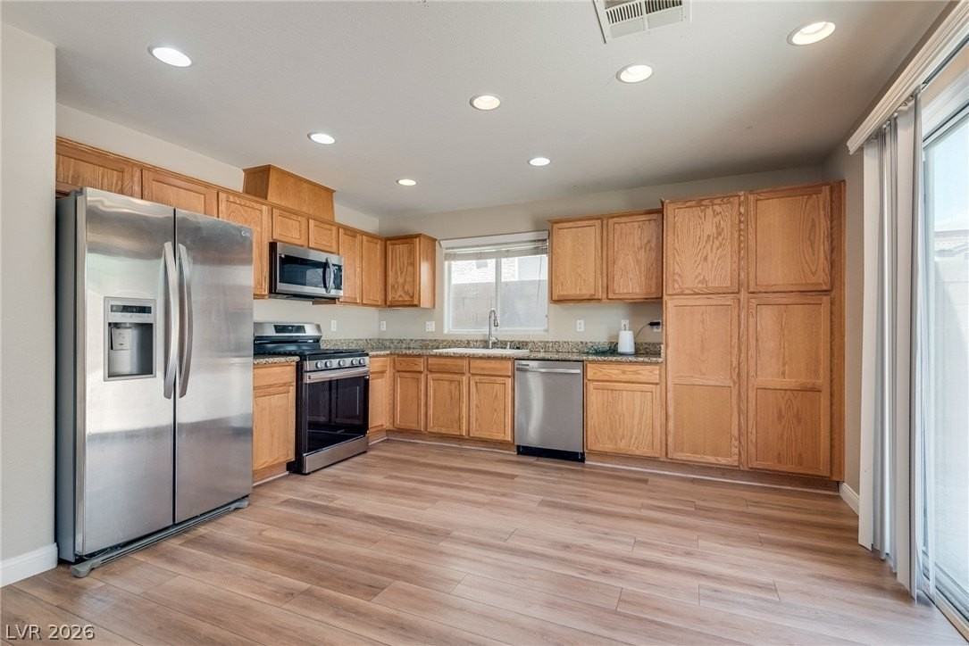 9072 Cedar Door Ave - Photo 4 of 18