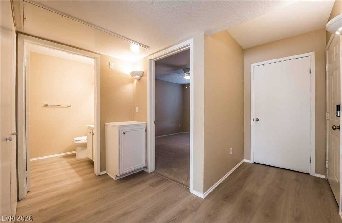 1908 Villa Palms Ct #202 - Photo 6 of 33
