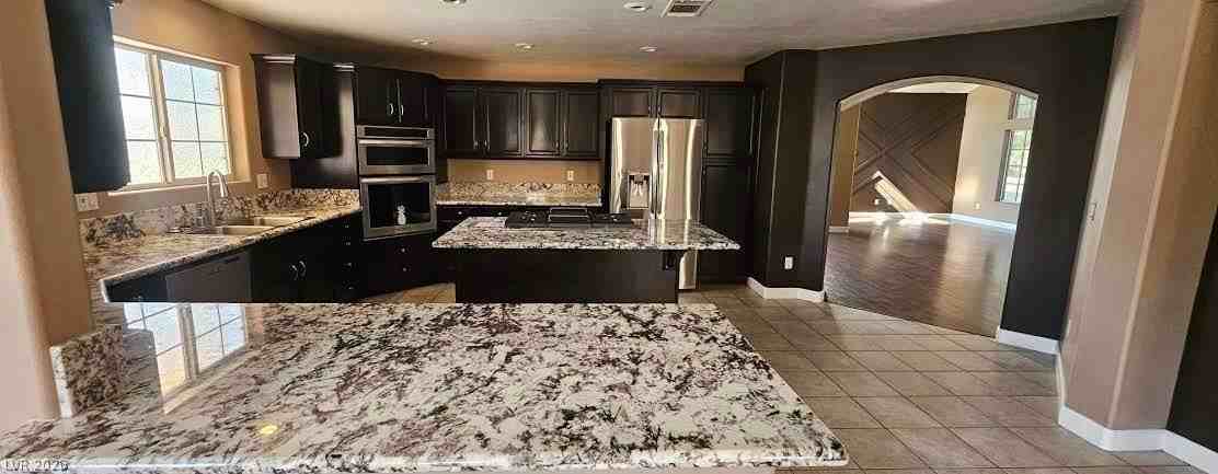 5316 Bright Sun Ct - Photo 4 of 48