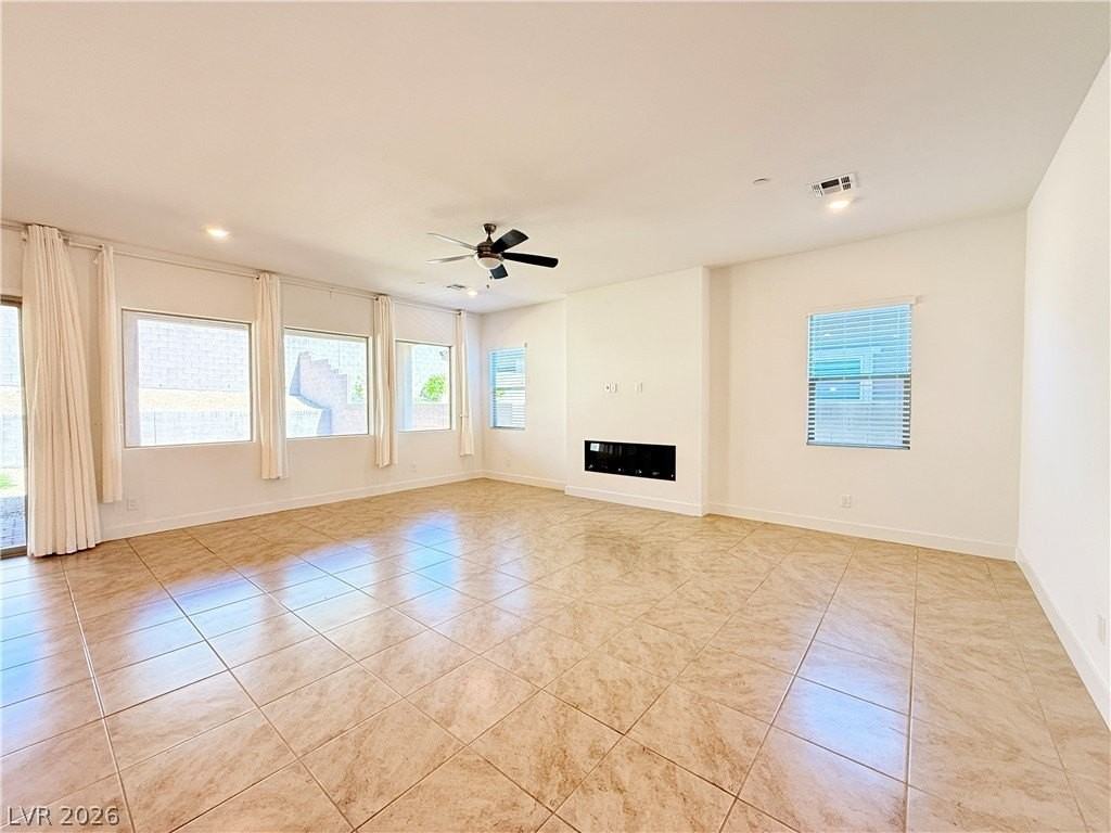 313 Agnew St - Photo 4 of 34