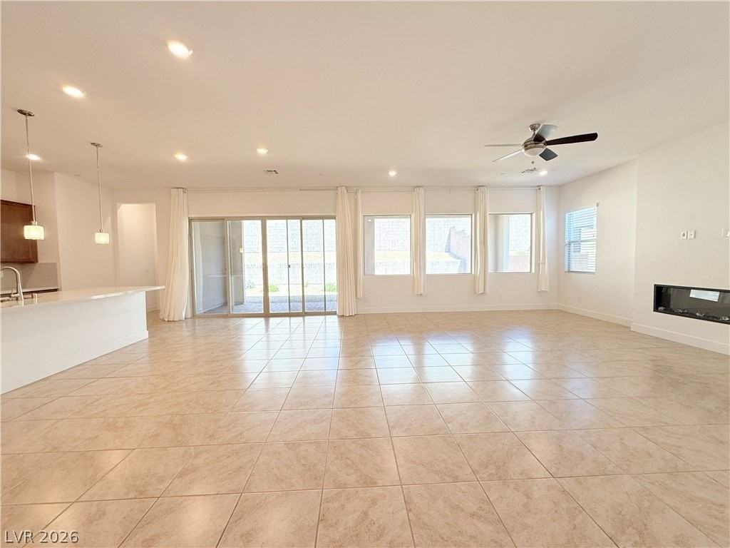 313 Agnew St - Photo 6 of 34