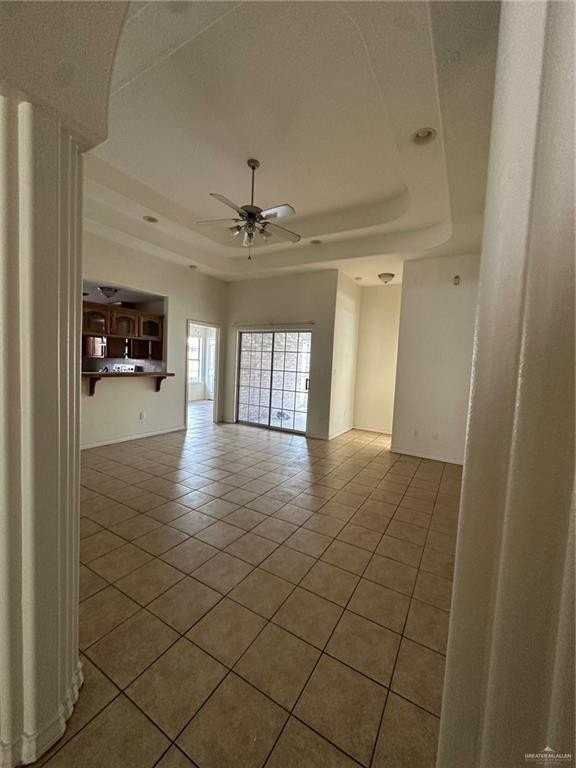 4404 N 27th St - Photo 3 of 11