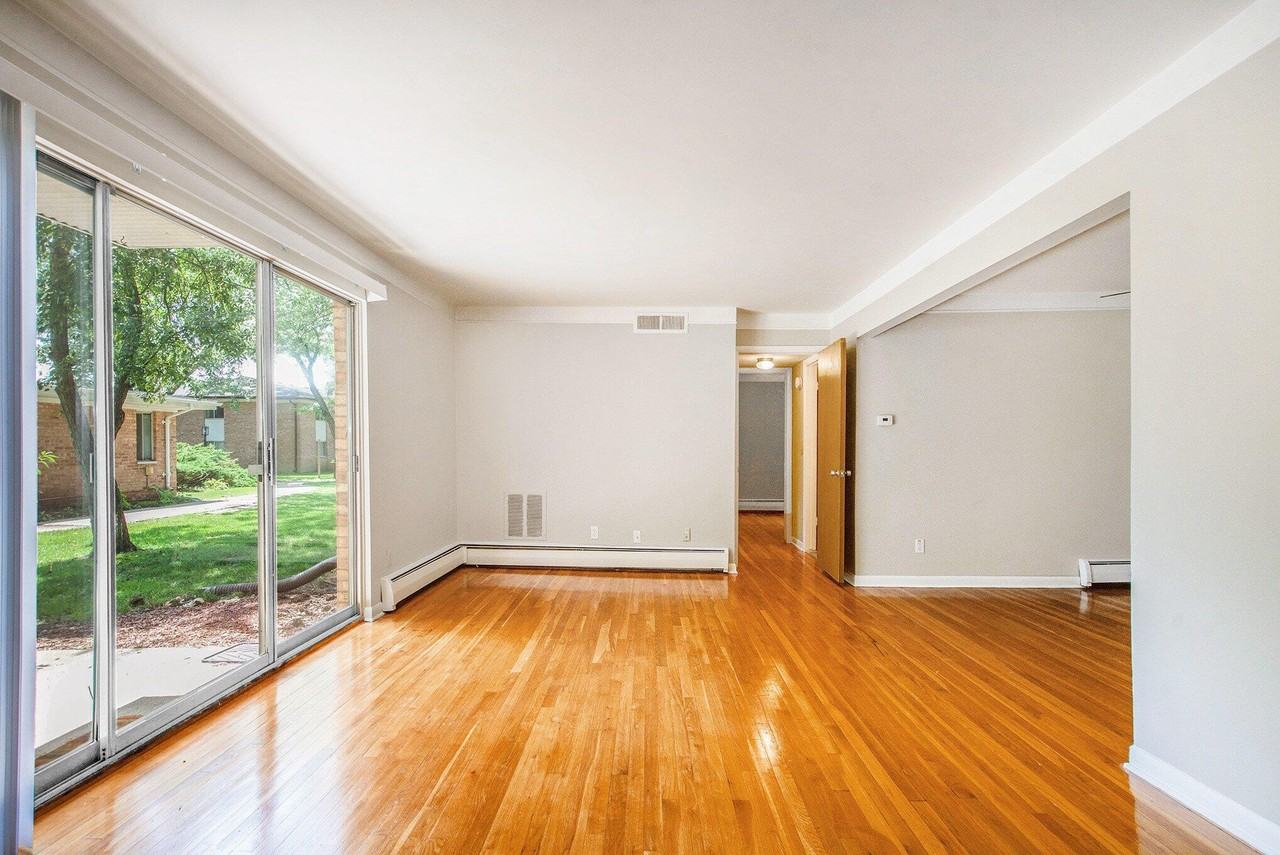 1249 Island Dr #101 - Photo 5 of 22