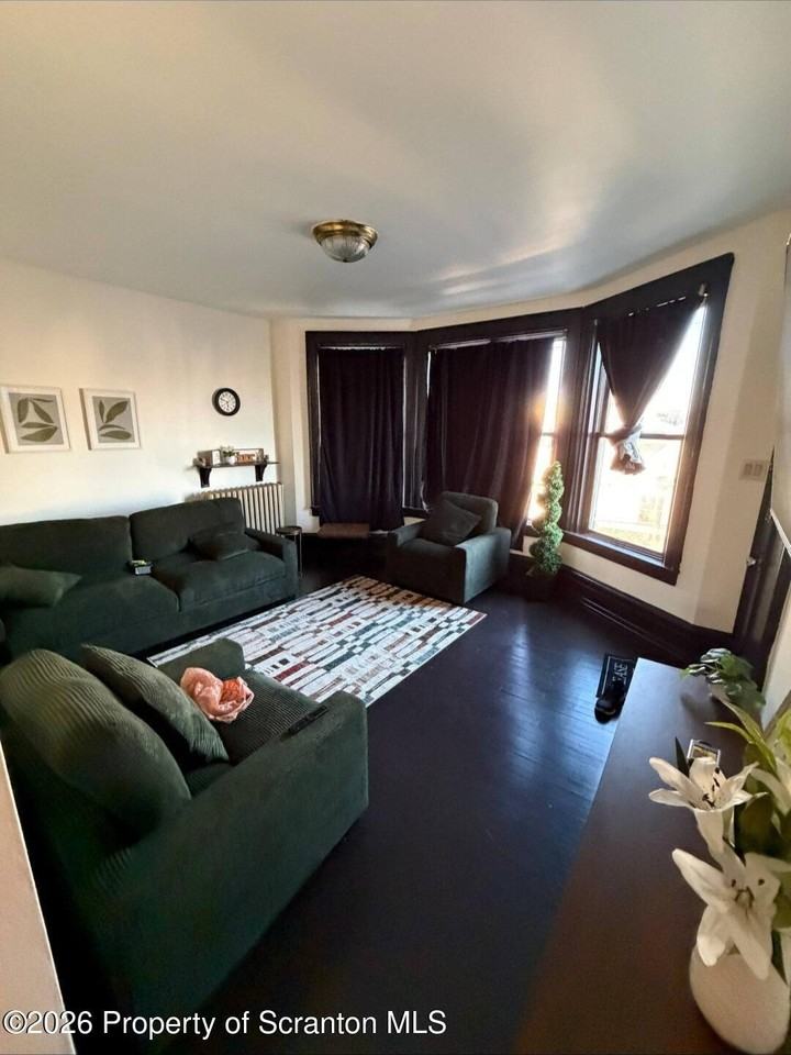 444 Orchard St - Photo 2 of 6