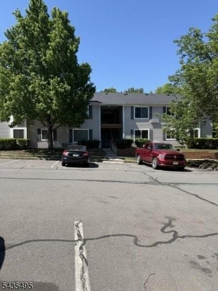 47 Bolton Ct - Photo 2 of 12