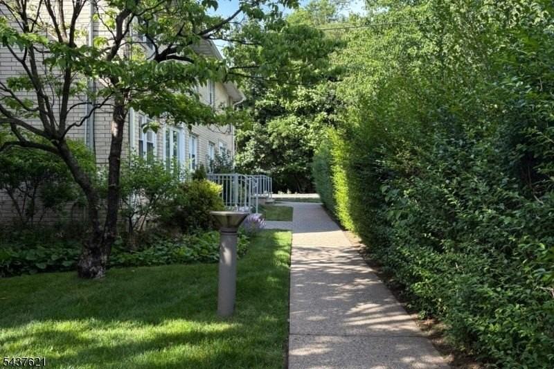 470 Valley Rd #3 - Photo 2 of 14