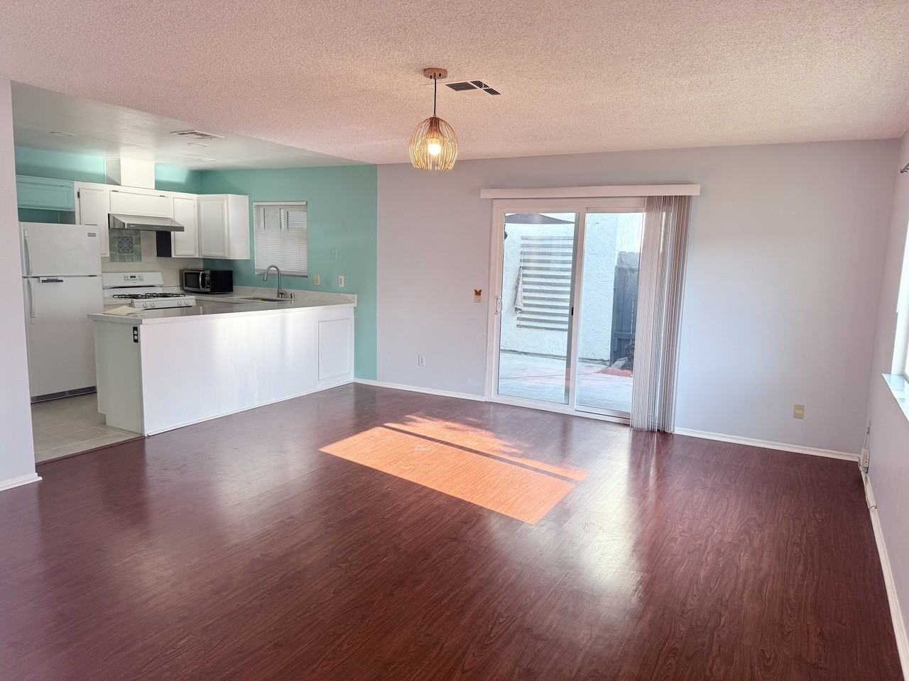 29272 Murrieta Rd #1 - Photo 4 of 18