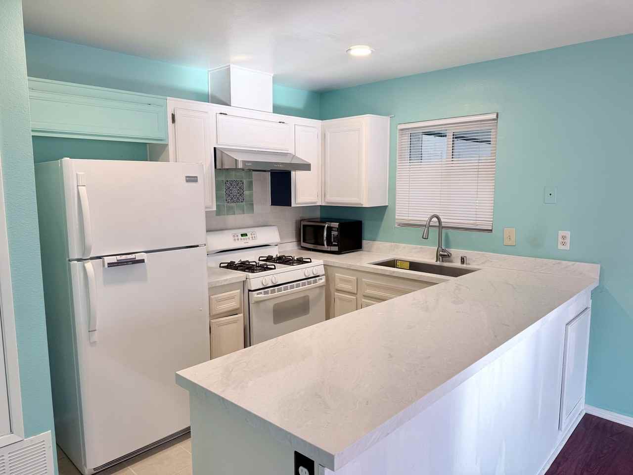 29272 Murrieta Rd #1 - Photo 6 of 18