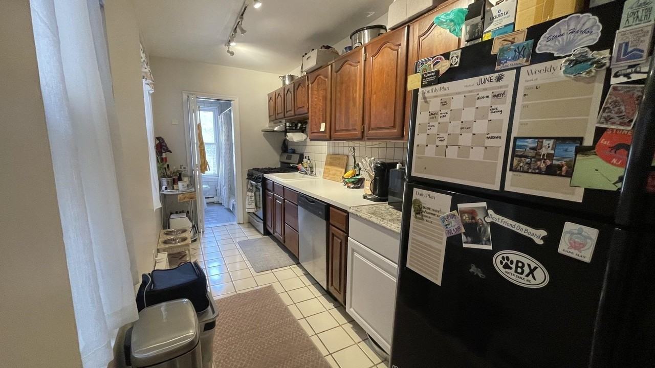 131 Madison St #1L - Photo 6 of 14