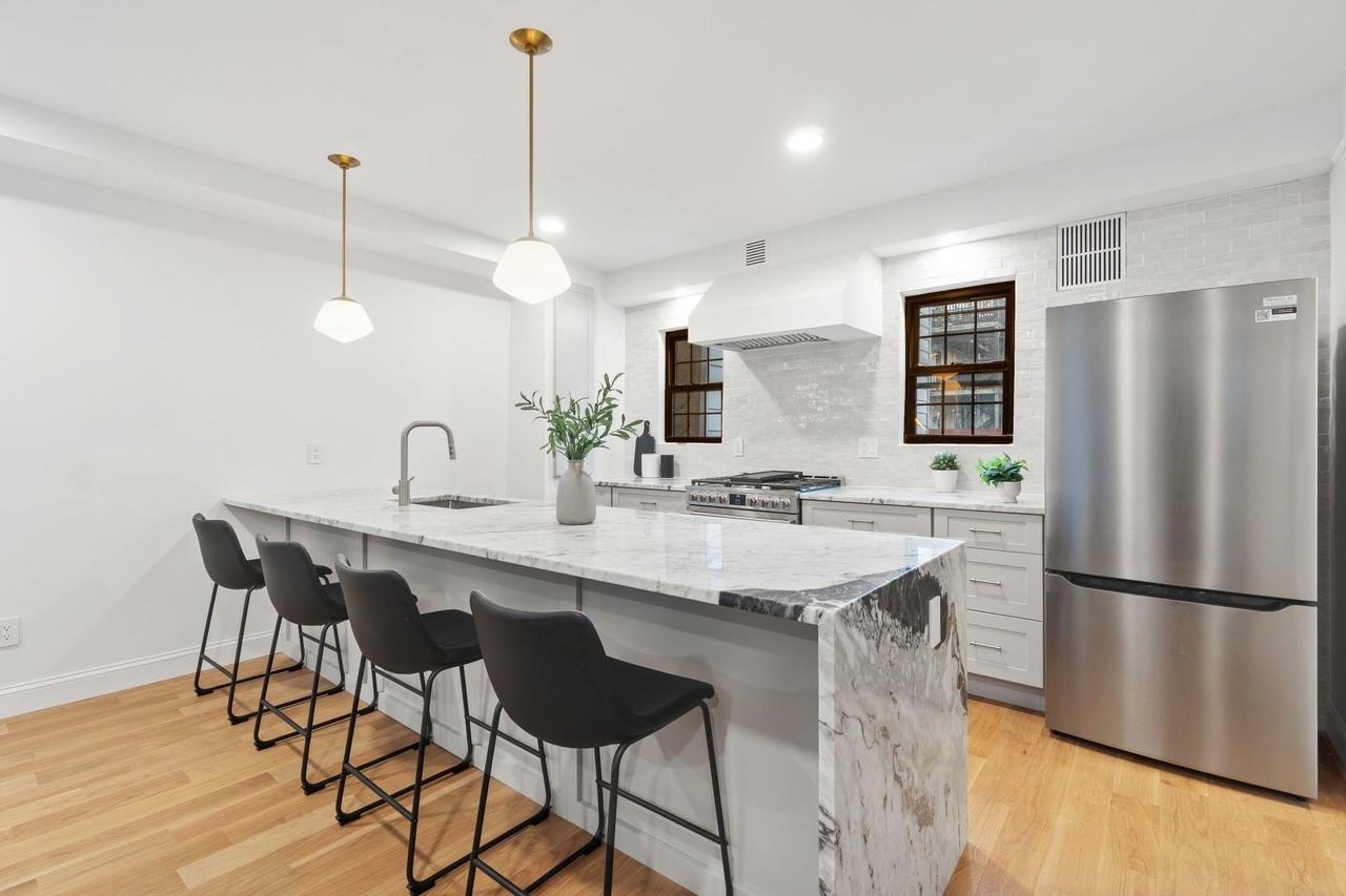 82 Colgate St #3 - Photo 2 of 42