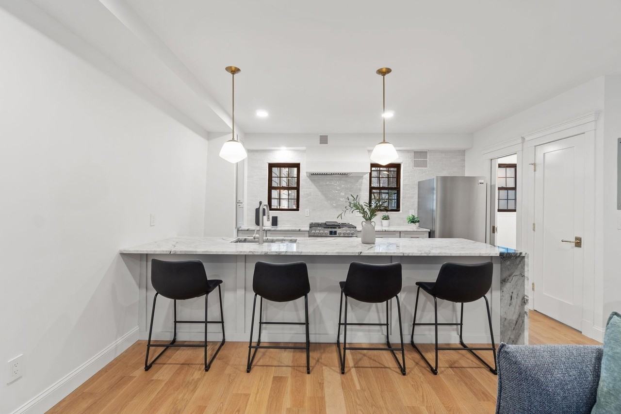 82 Colgate St #3 - Photo 3 of 42