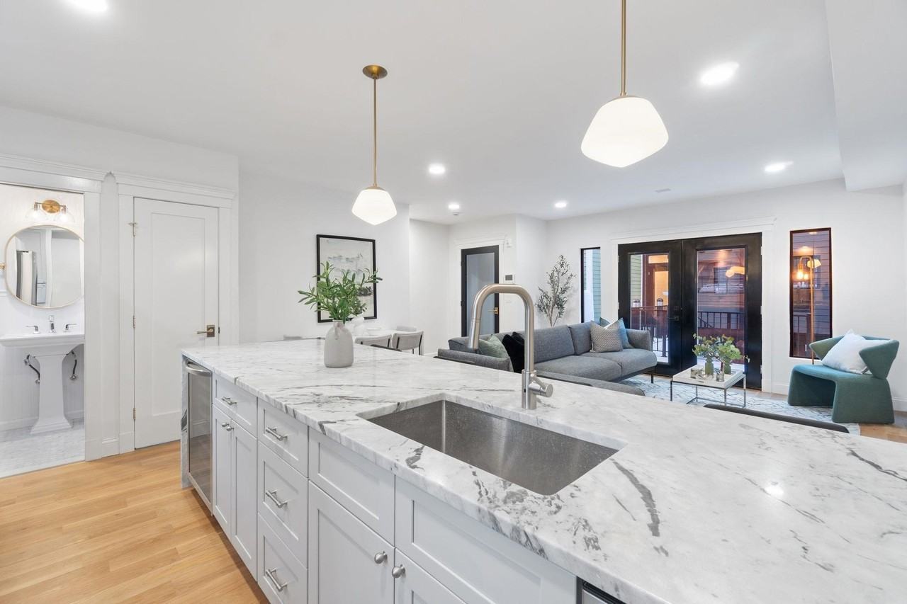 82 Colgate St #3 - Photo 6 of 42
