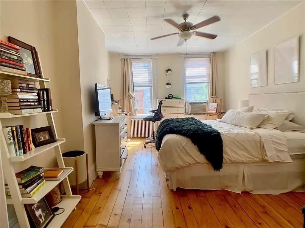 310 Monroe St #6 - Photo 2 of 12