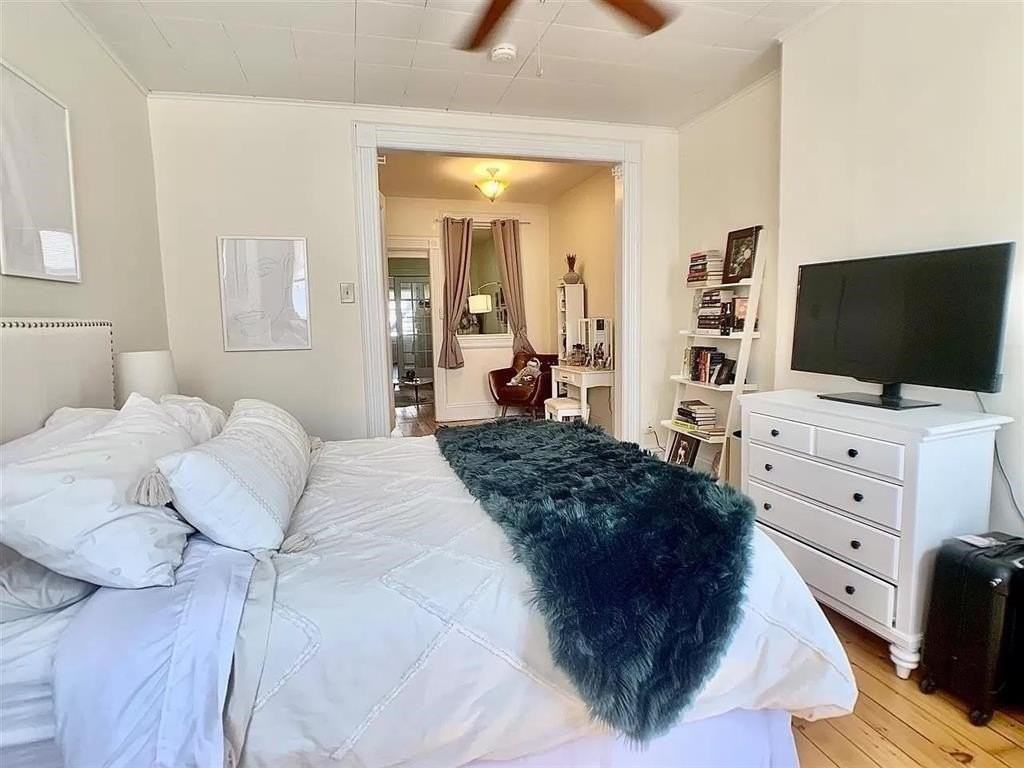310 Monroe St #6 - Photo 3 of 12