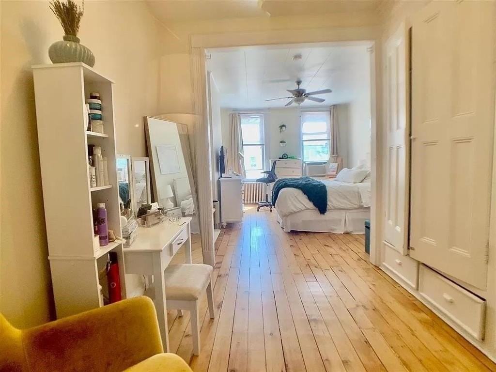 310 Monroe St #6 - Photo 5 of 12