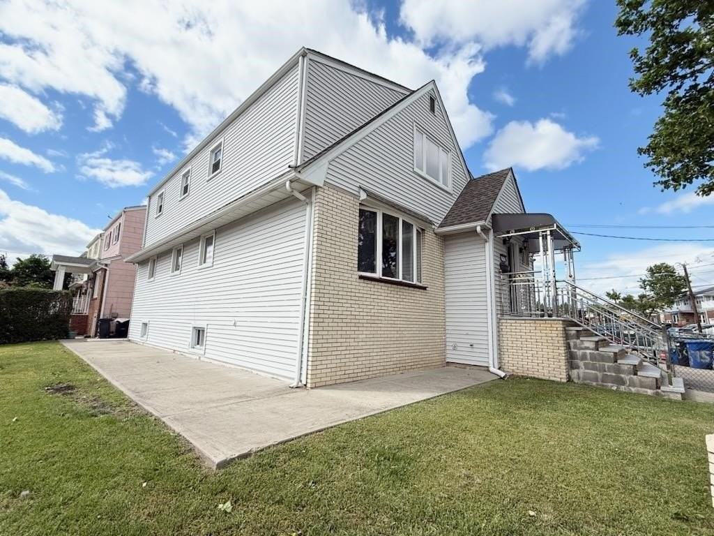 15 Suburbia Dr #2 - Photo 3 of 13
