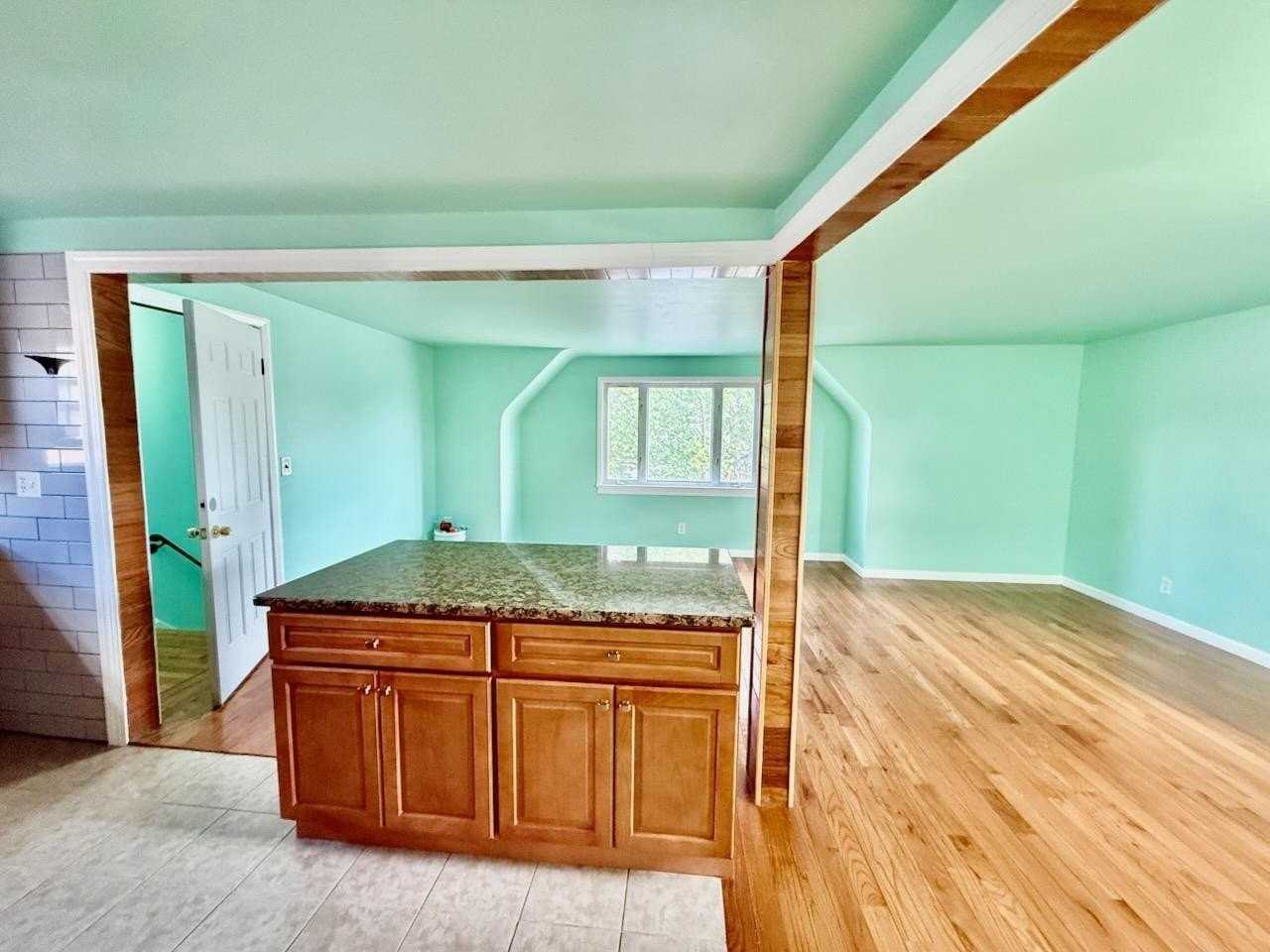 15 Suburbia Dr #2 - Photo 6 of 13