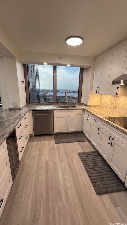 415 South St #1104 - Photo 2 of 9