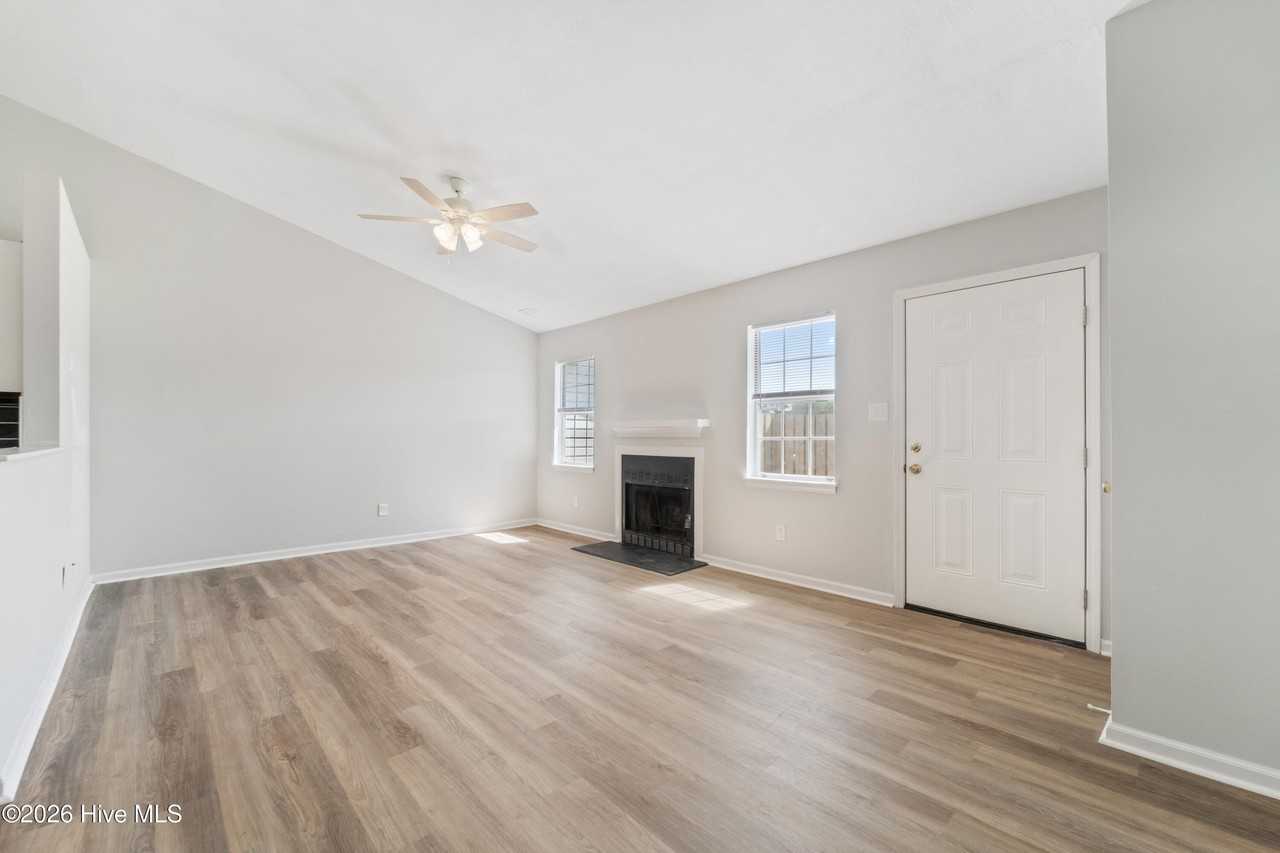 126 Witten Cir #B - Photo 6 of 22