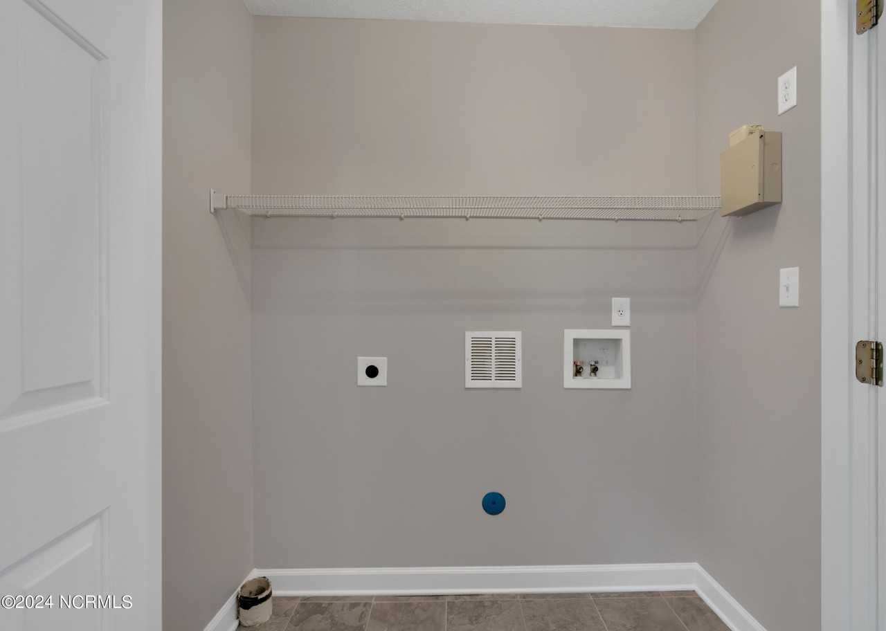 802 Springwood Dr - Photo 6 of 16