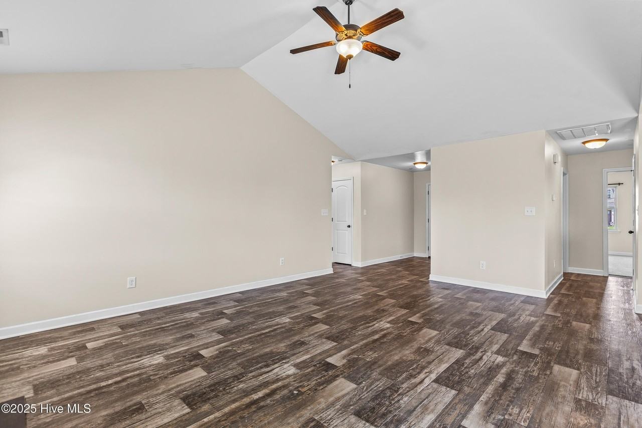 120 Prospect Dr - Photo 6 of 32
