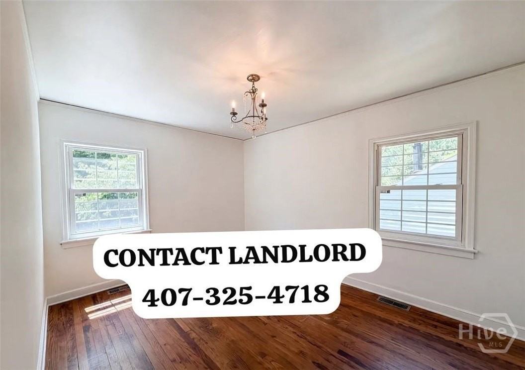 1918 Spring Ave - Photo 4 of 12