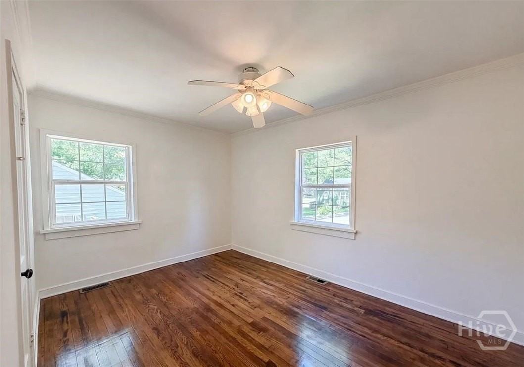1918 Spring Ave - Photo 6 of 12