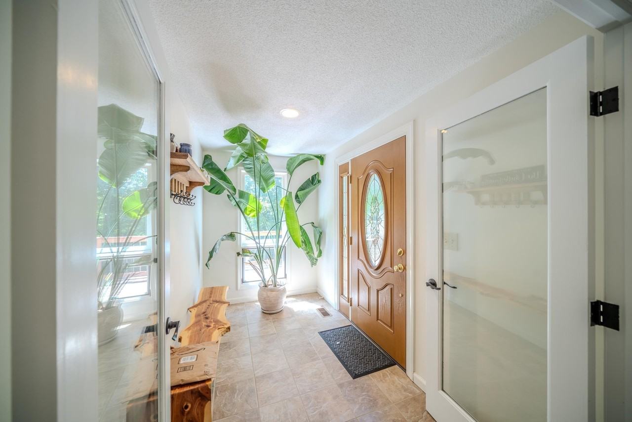 332 Flower Dr - Photo 3 of 28