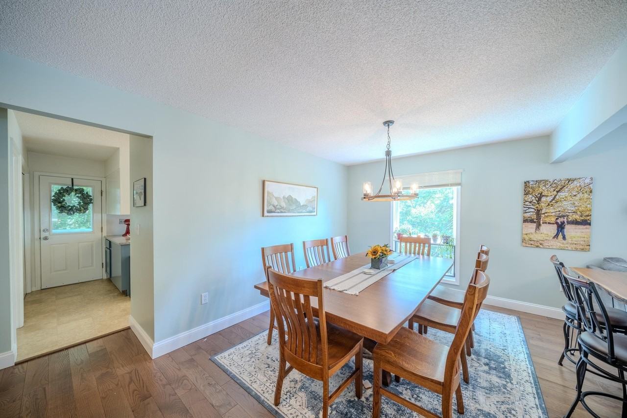 332 Flower Dr - Photo 7 of 28