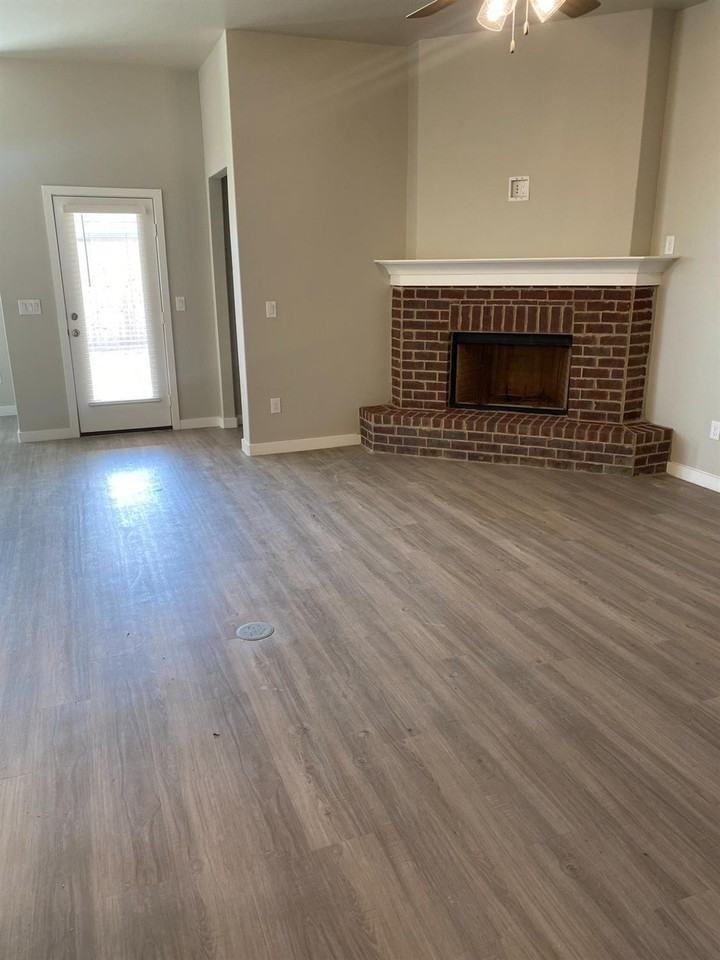 1907 136th St - Photo 2 of 17