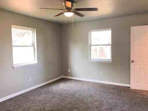 815 Hickory St - Photo 5 of 12