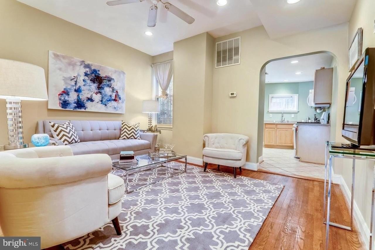 806 New Hampshire Ave Nw - Photo 3 of 34