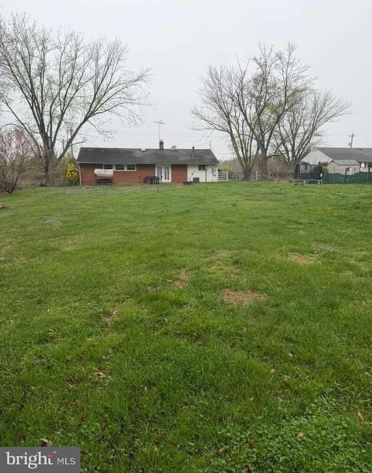 13209 Thornton Dr - Photo 2 of 19