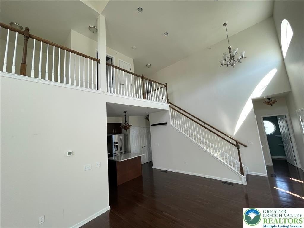 1350 Caspian St - Photo 6 of 14