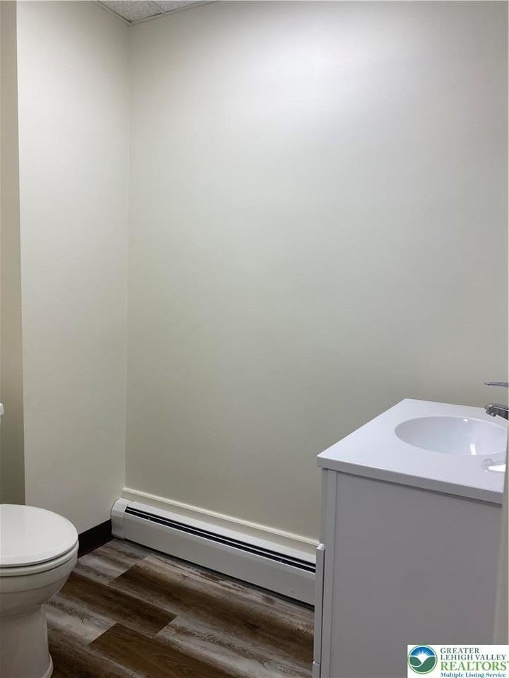 146 North St - Photo 5 of 9